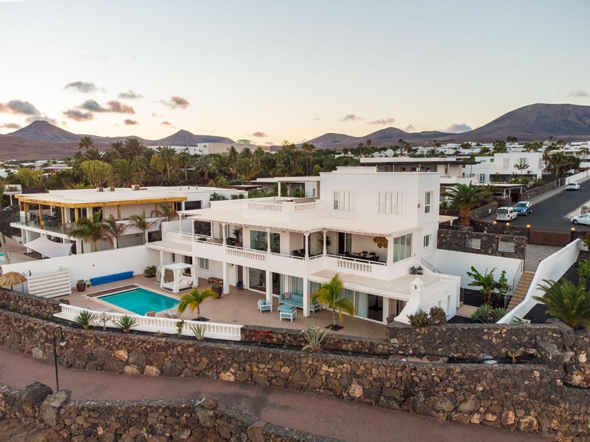 Odin Luxury Villa By Buenavilla Пуерто Калеро Екстериор снимка